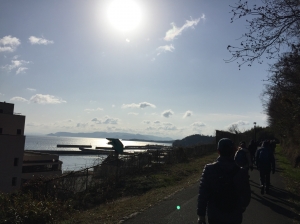 左手に児島ボート場を見ながら、、