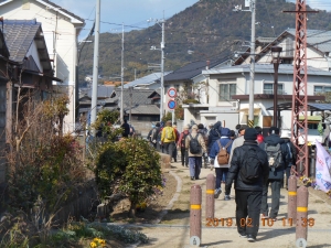 前方に竜王山を眺めながらのラストスパート!