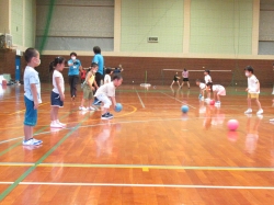 園児のボール教室風景