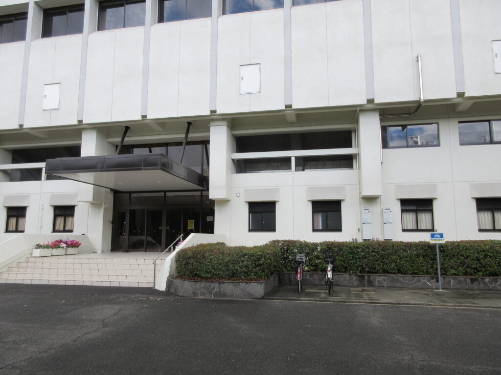 水島領地福田公園体育館西玄関