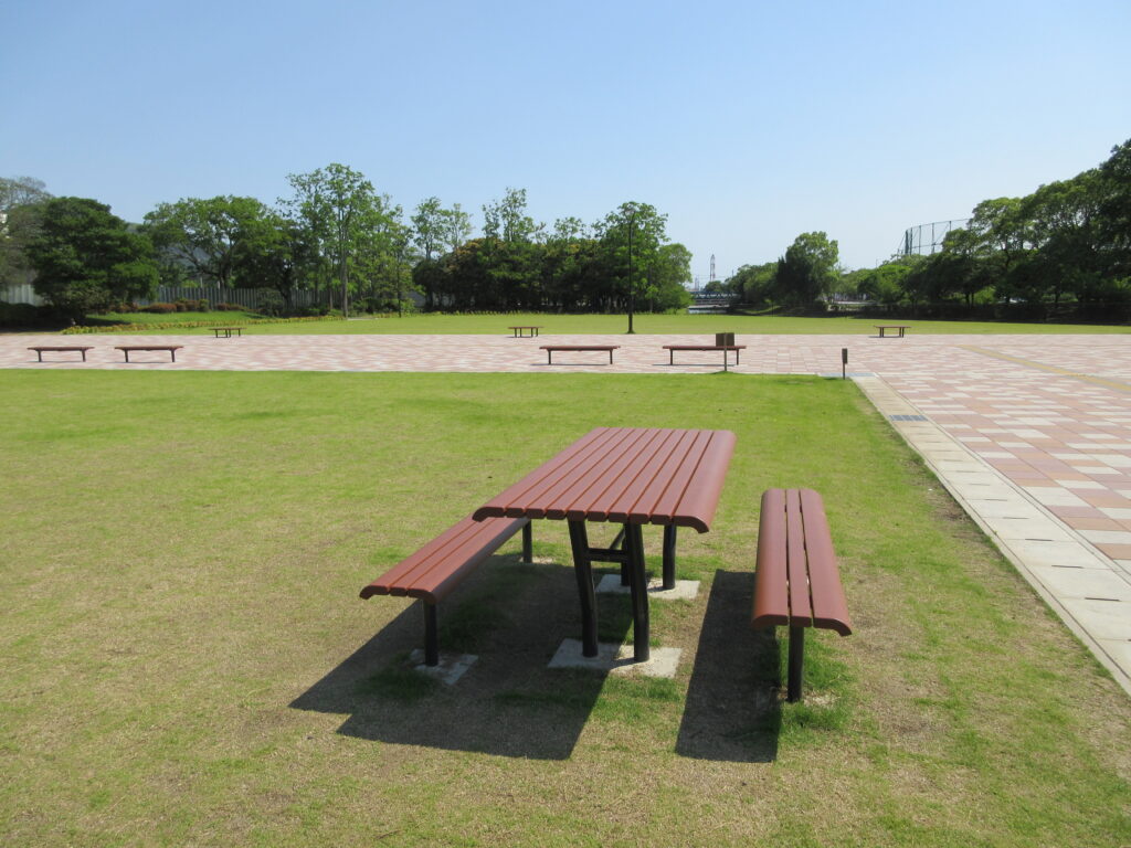 水島領地福田公園中央エントランス広場