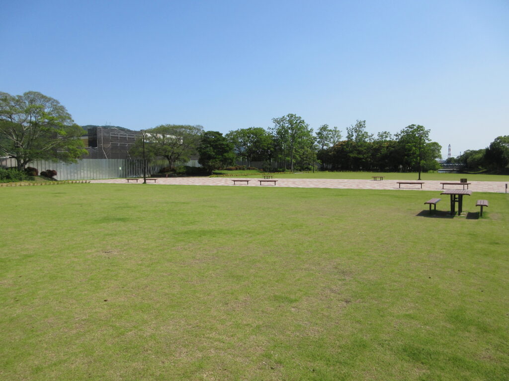 水島緑地福田公園中央エントランス広場