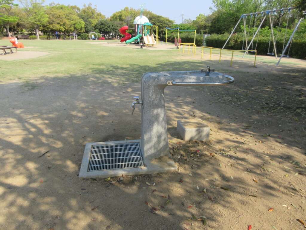 水島緑地福田公園遊具広場