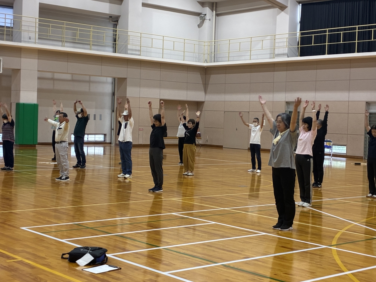 まずはラジオ体操から