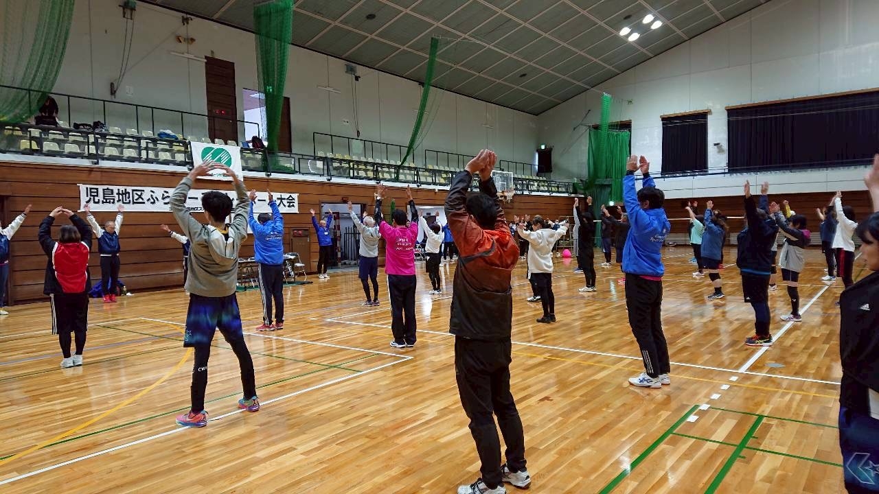 ラジオ体操で体をほぐして