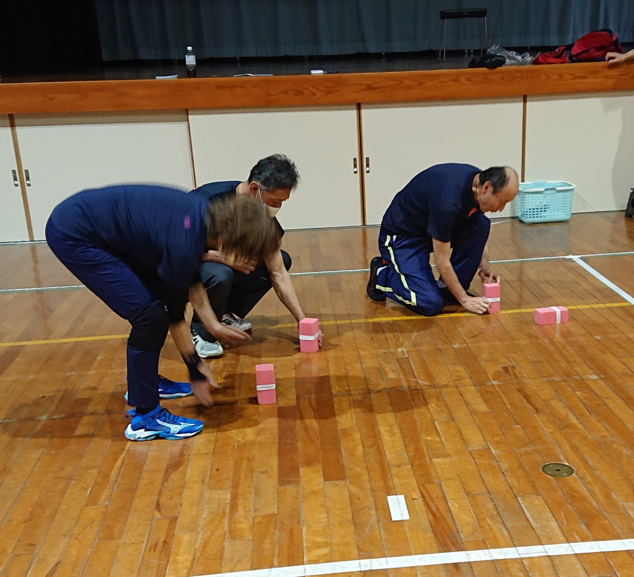 相手が投げ入れたクッブを起こします