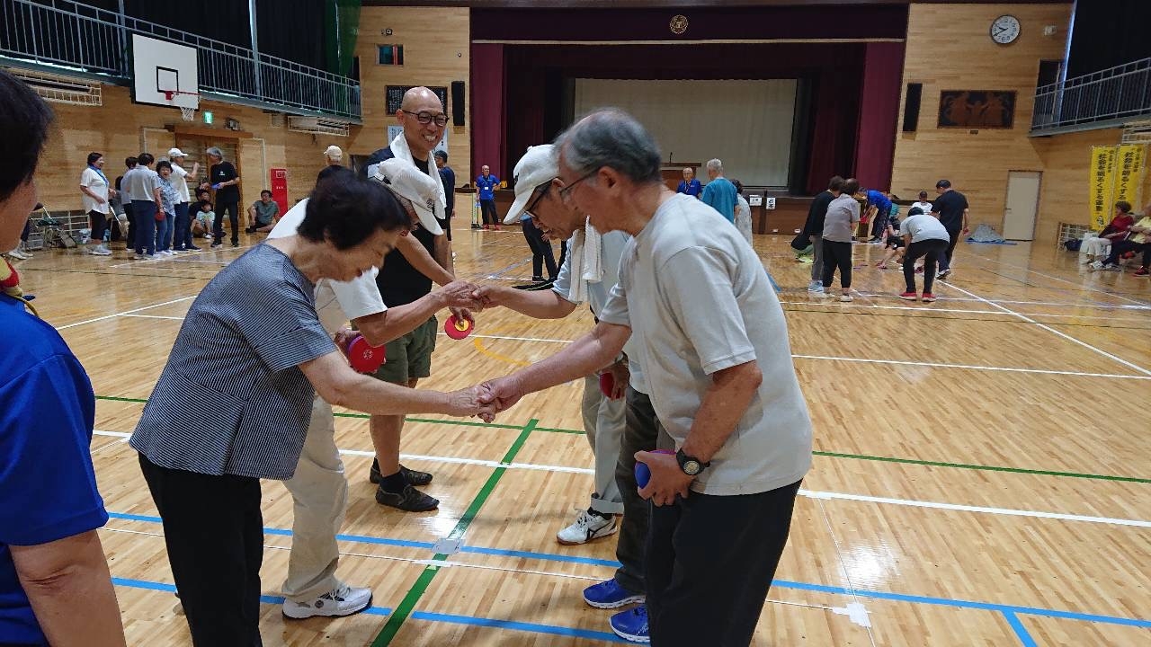 試合前にエールを交わします