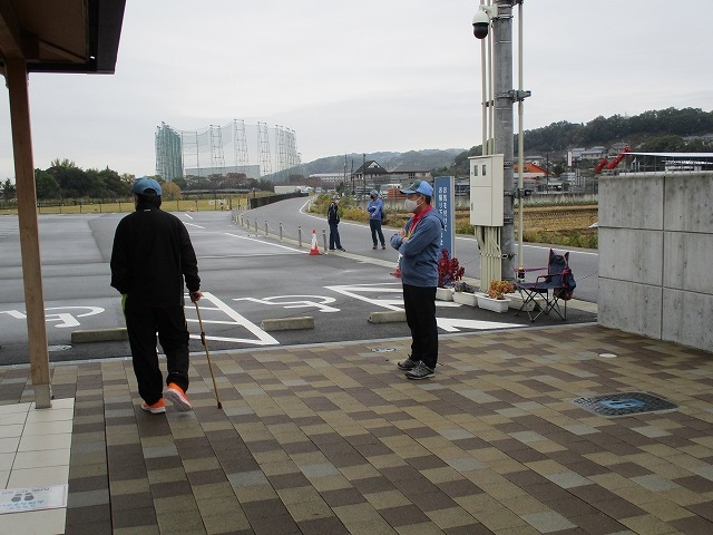 駐車場での誘導