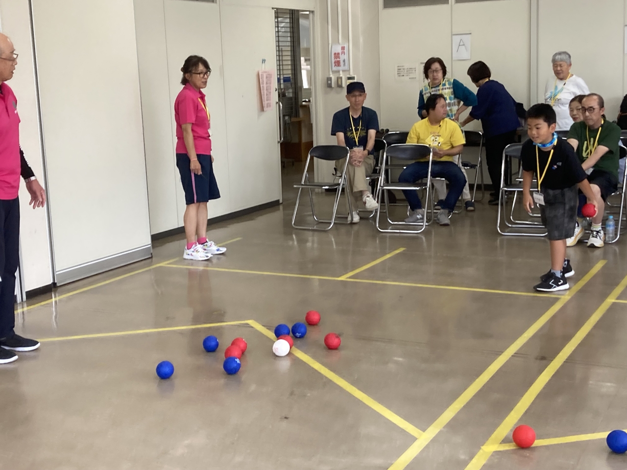 試合白熱　どちらが勝つかな
