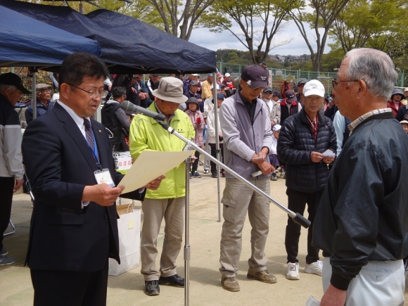 上位入賞者へ授与式