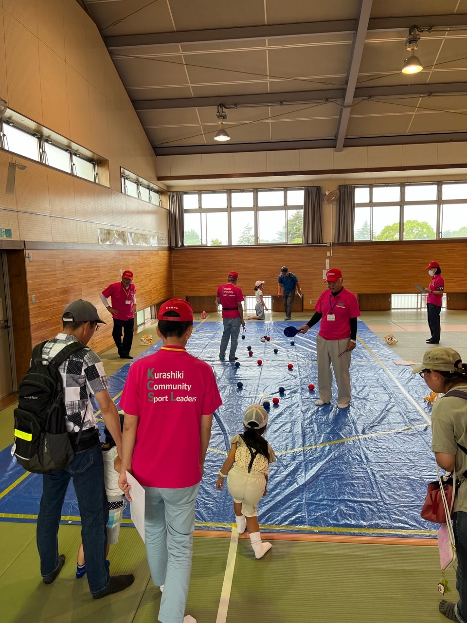 ボッチャの体験風景。ボッチャも知名度が上昇してきました。