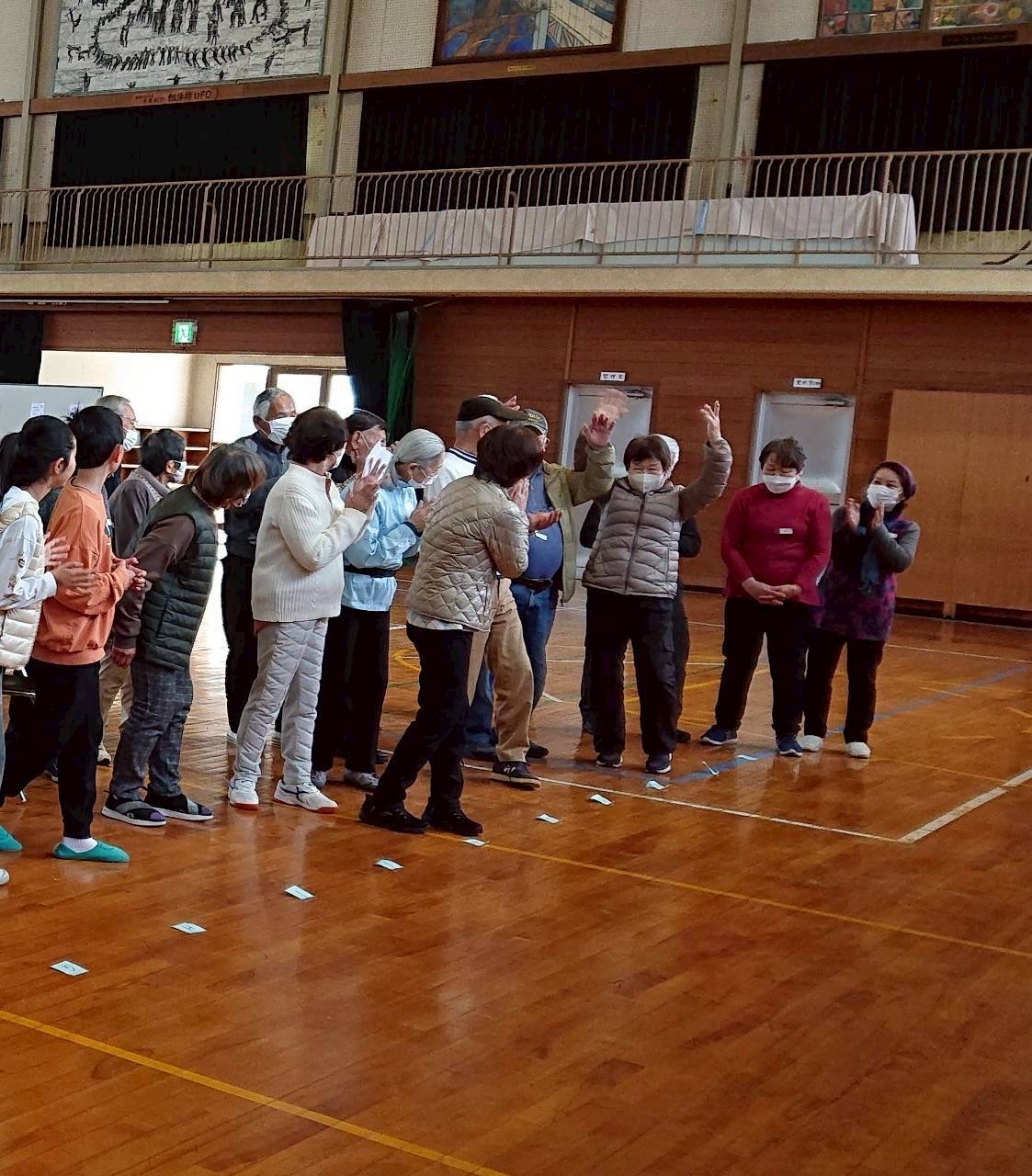 好成績にバンザイ！拍手！おつかれさまでした